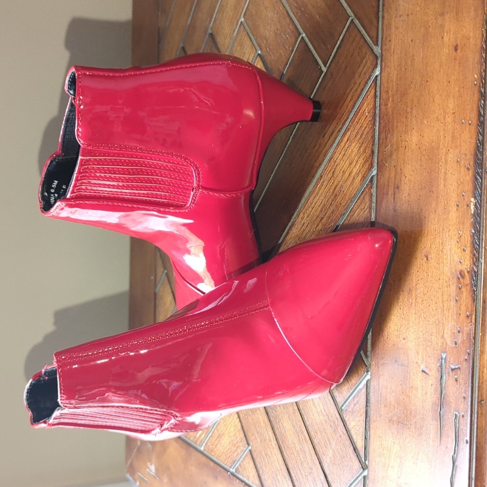 Design Lab red ankle boots